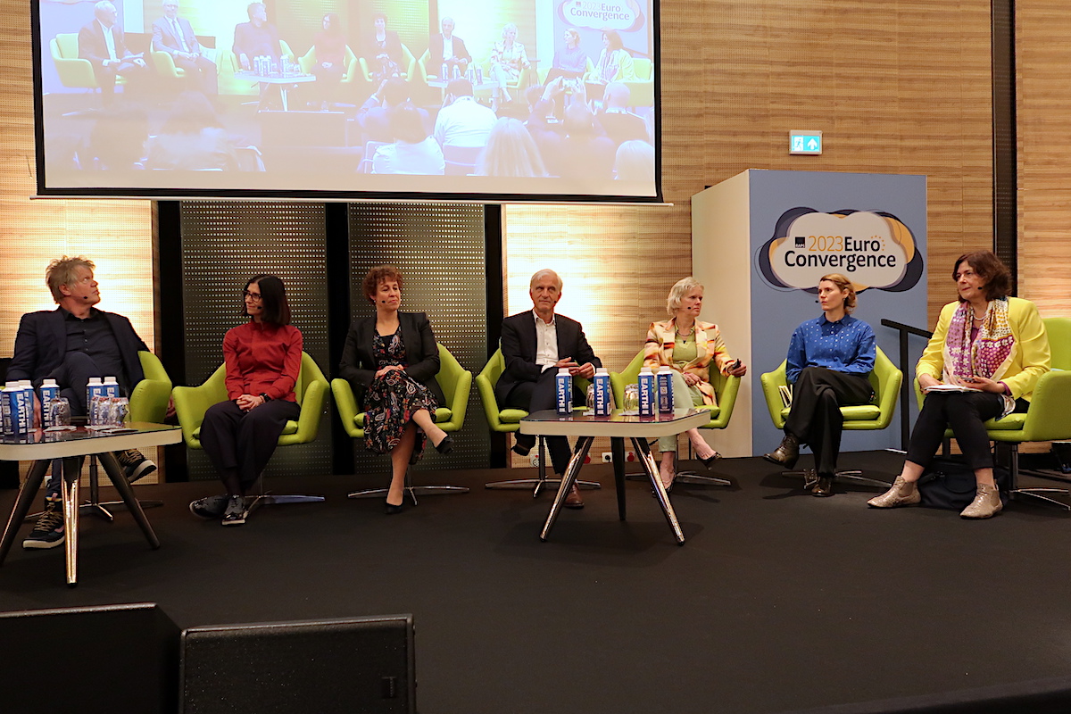 euro_convergence_plenary_panel.jpeg