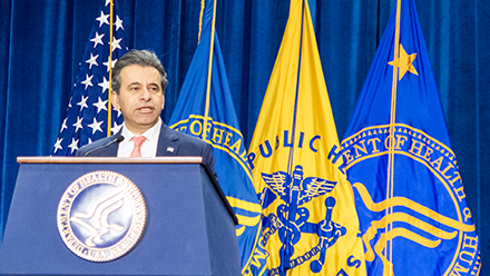 Makary_Marty_260413_ALF.png 1