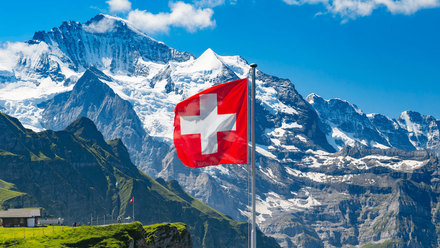 webimage-switzerland-swiss-flag.png