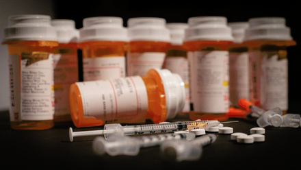 istock-opioids.jpg